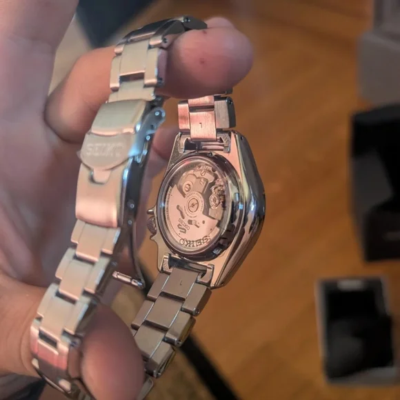 Seiko SRPE57K1 - Picture 2 of 3